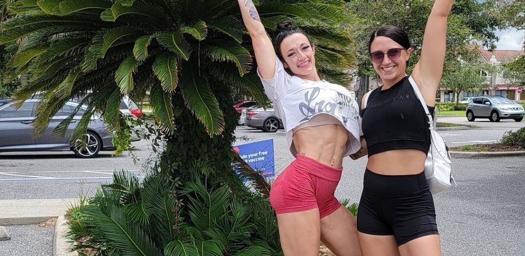 Fit Orlando MILFs hanging outside Mango's Tropical Cafe