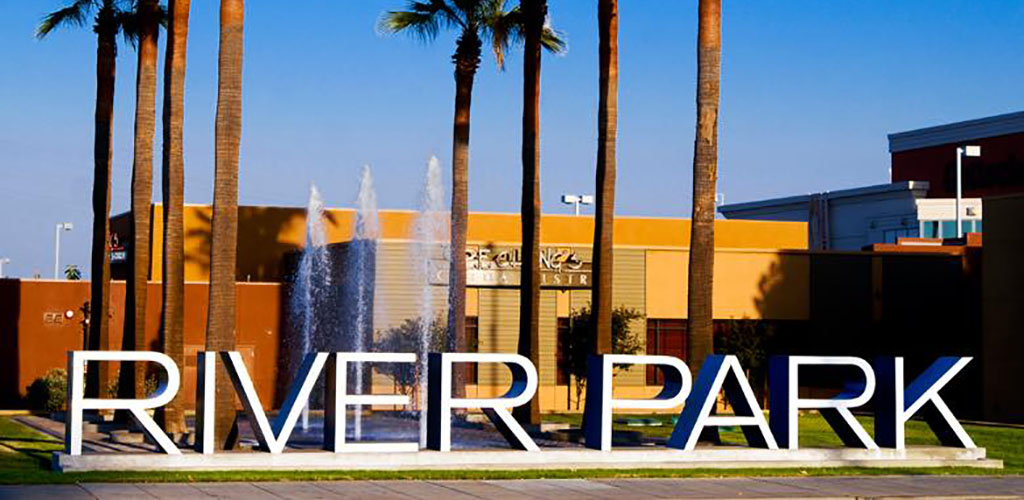 The fountains in front of River Park Shopping Center