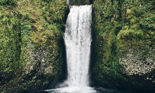 Come far eccitare una ragazza via testo - cascata nel testo