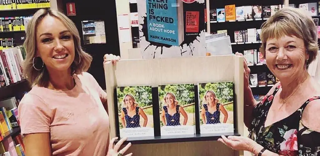 Buying books at Dymocs