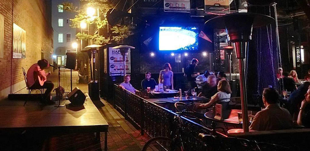 People enjoying the live music at Humphrey's