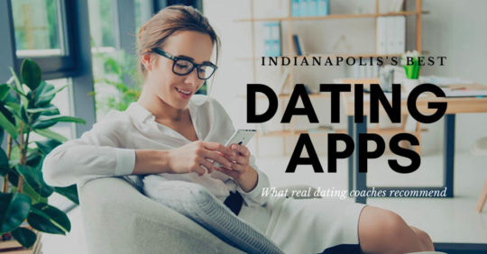 Woman in her office looking for the best dating apps in Indianapolis
