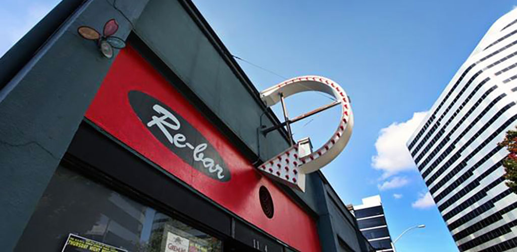  re-bar semn exterior