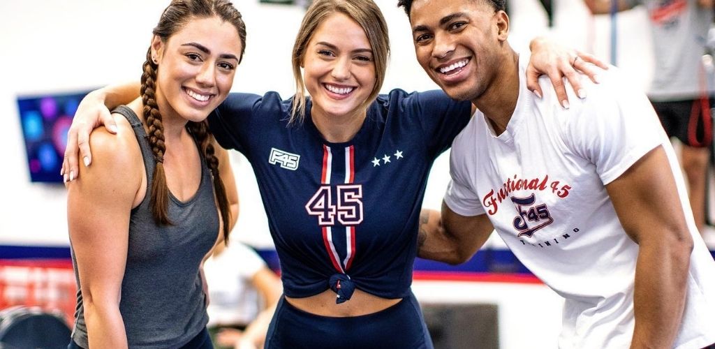 Cute fit singles hooking up at F45 Training in Mississauga