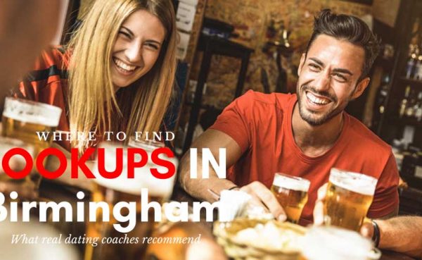 Friends at a pub looking for hookups in Birmingham