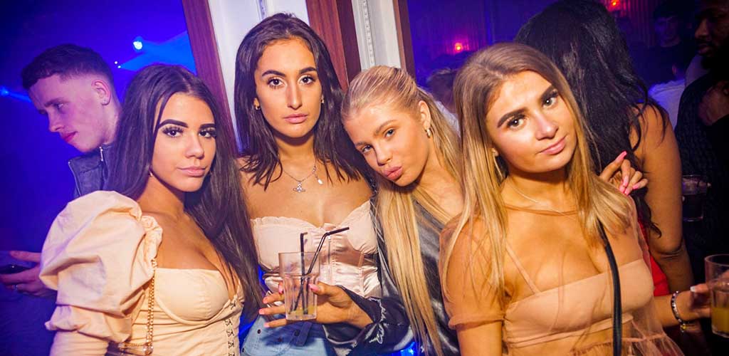 Sexy women looking for Leicester hookups at Waikiki Nightclub
