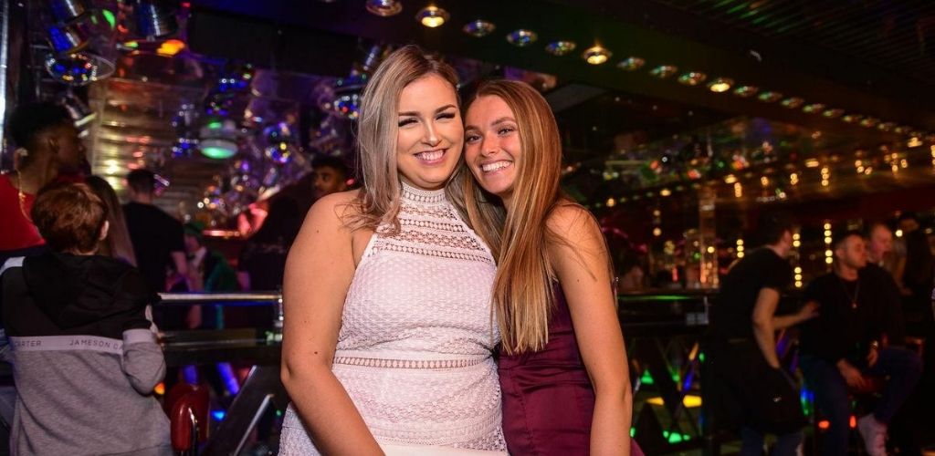 2 cute Nottingham singles partying and hooking up at Pryzm club