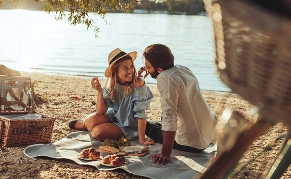An outdoor picnic is one of the good first ideas to try
