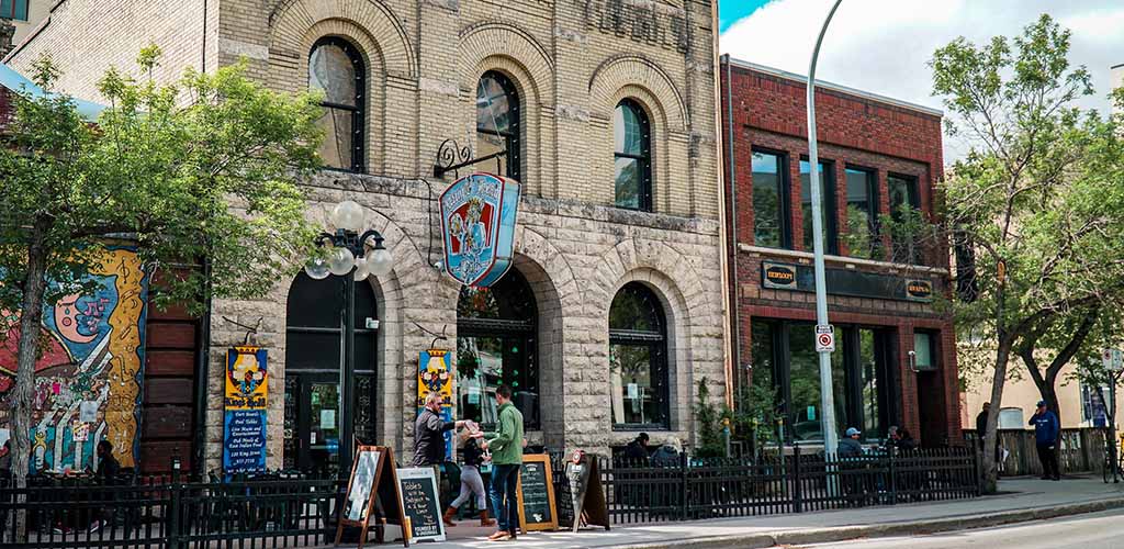 10 of the Best Places to Meet Single Winnipeg Girls in 2021