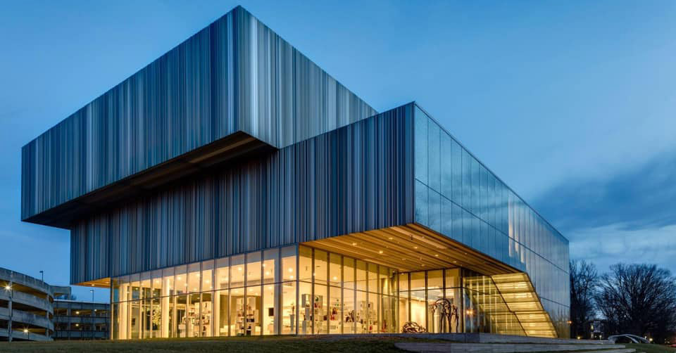 The Speed Art Museum Louisville in the evening