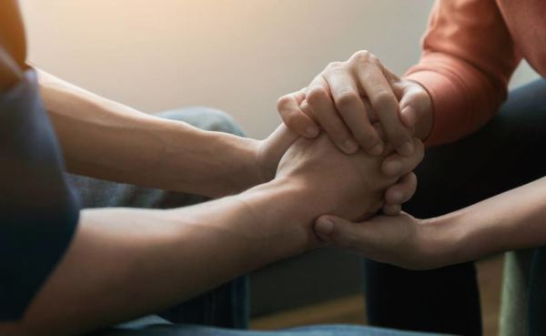 Trust and communication are some signs you should not break up