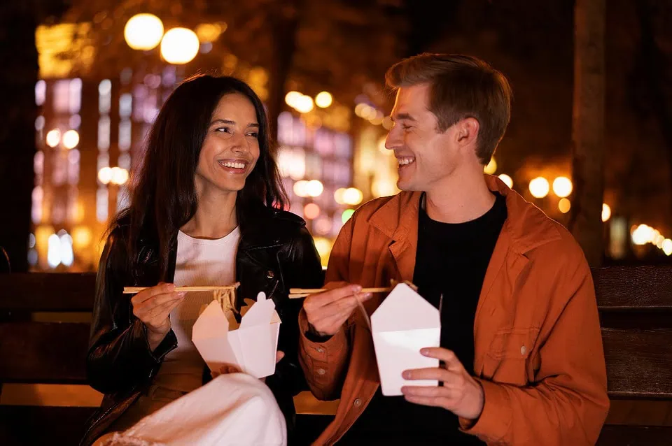AFF vs Tinder: How Fast Can You Actually Meet Someone IRL?